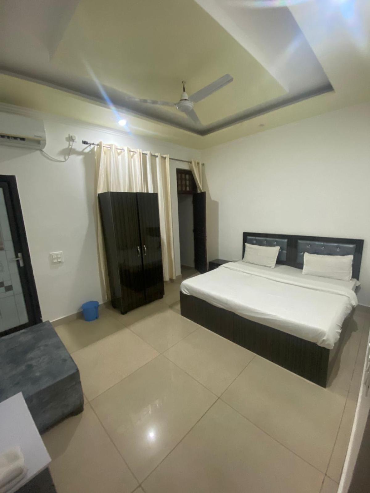Hotel Paradise Palm Rishikesh Room photo